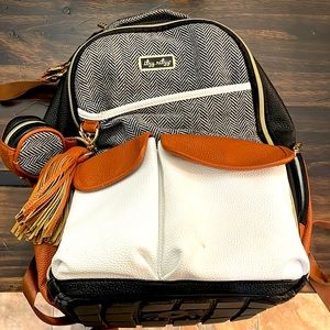 Itzy Ritzy Diaper Bag Large Capacity Backpack in Coffee & Cream